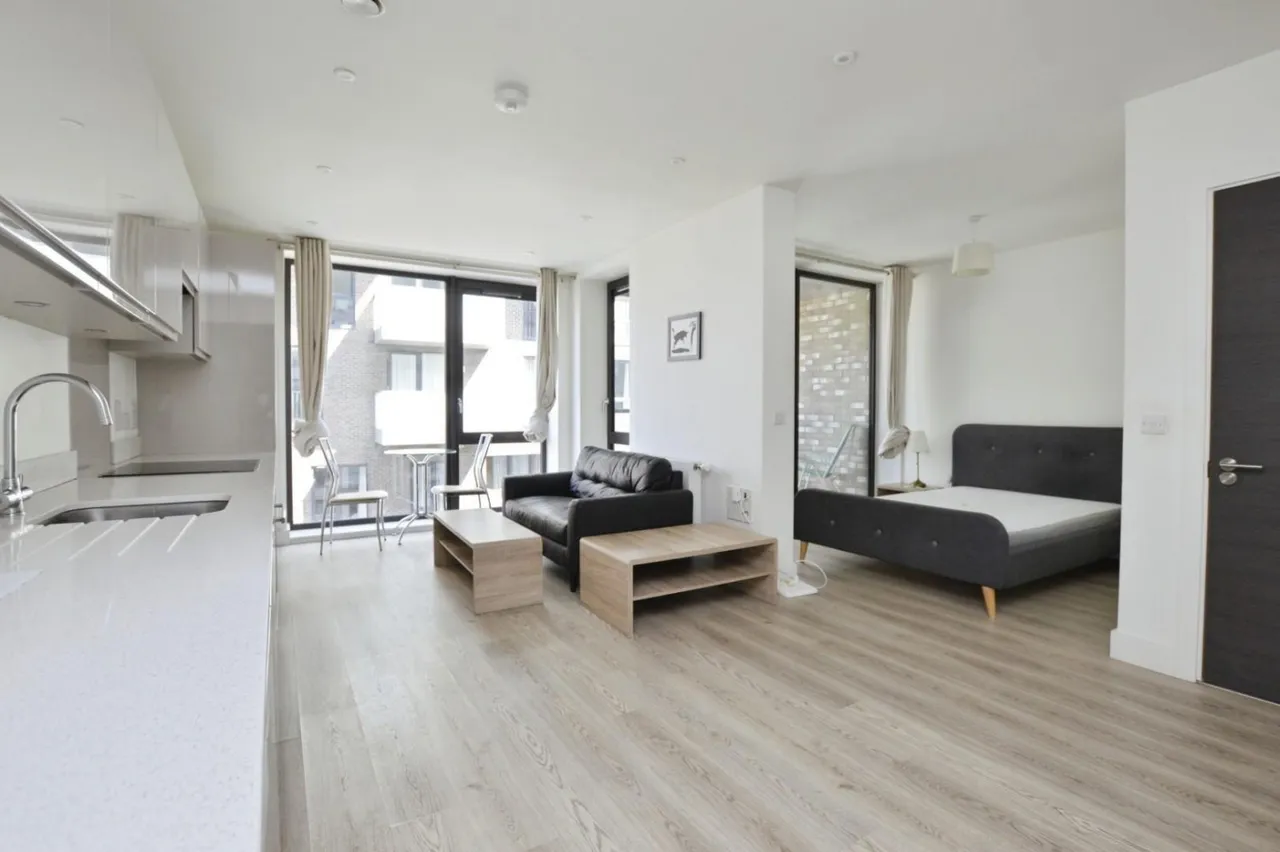 flat for sale — Deauville Close, London