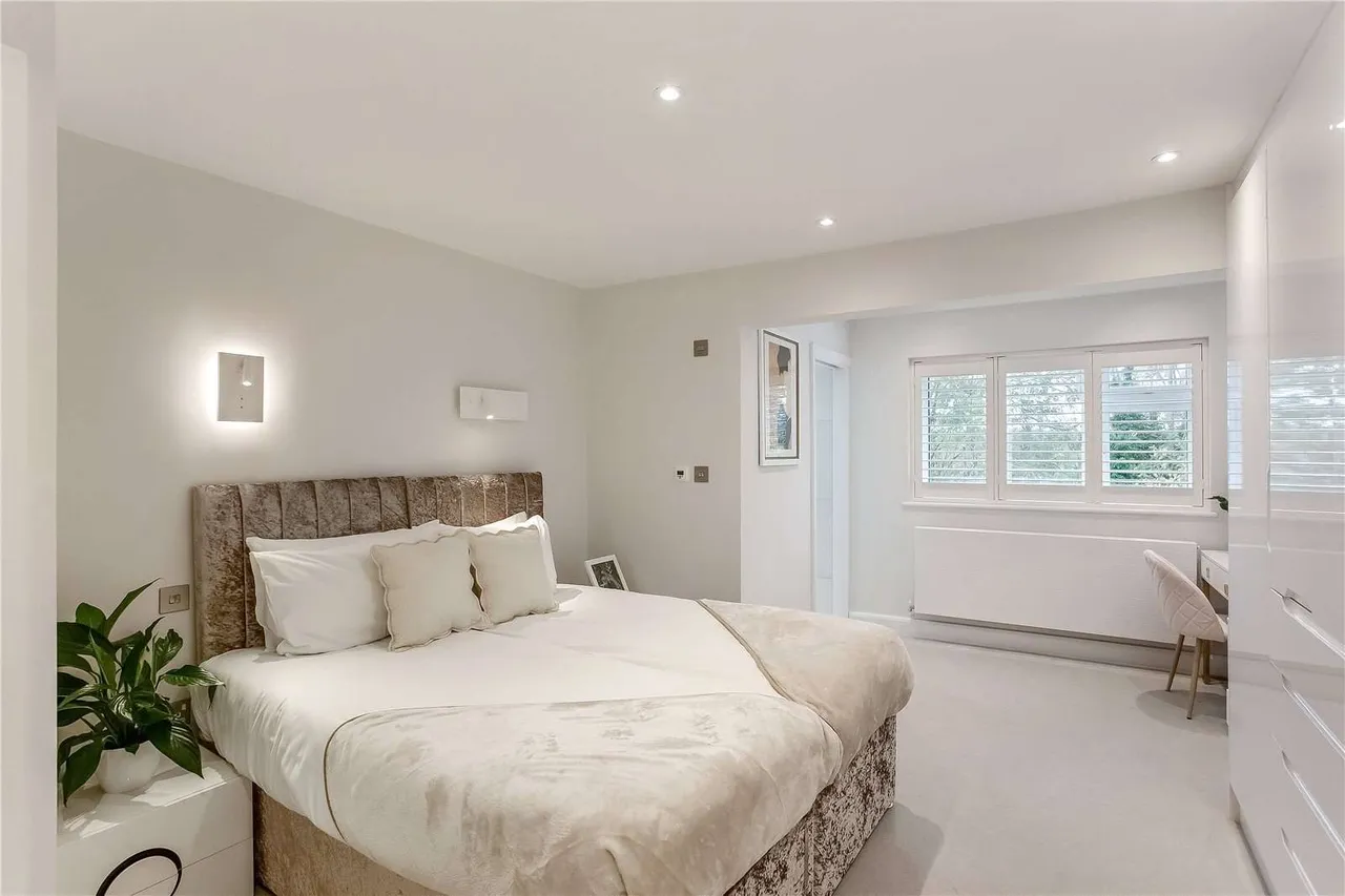 The Cedars, Milton Road, Harpenden, Hertfordshire, AL5 5LQ, photo 6