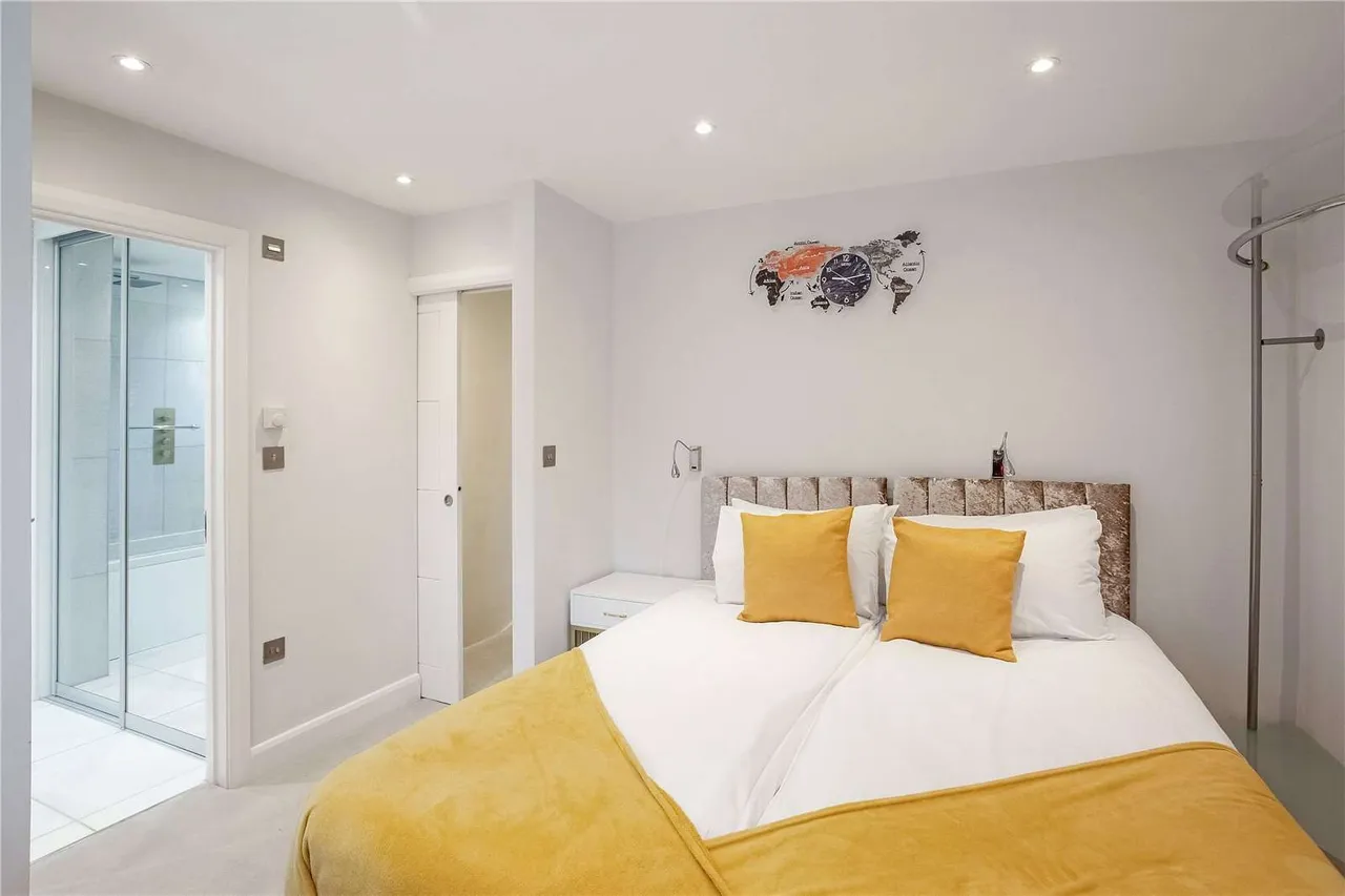 The Cedars, Milton Road, Harpenden, Hertfordshire, AL5 5LQ, photo 8