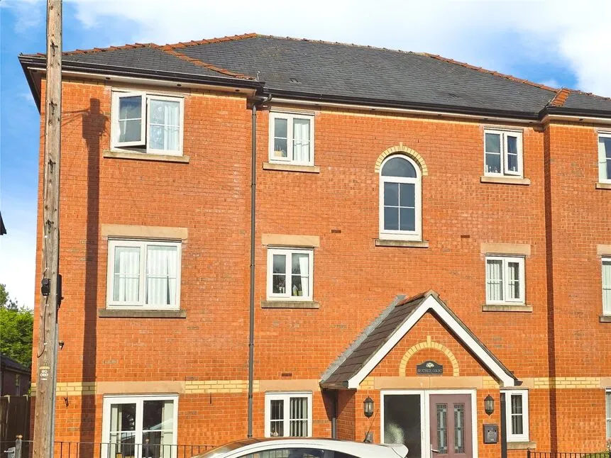 2 bed flat for sale — Gittin Street, Oswestry, Shropshire, SY11