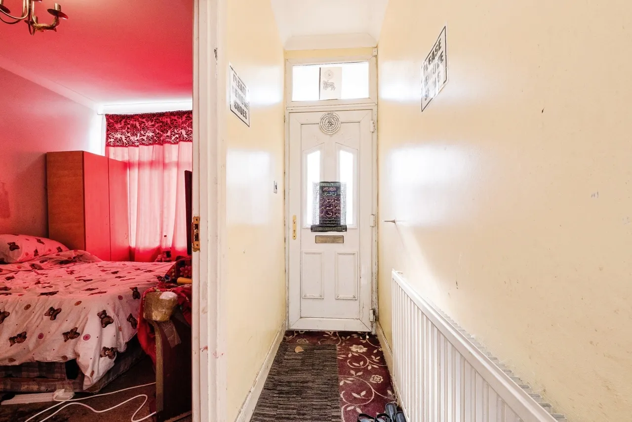 Augurs Lane, Plaistow, London, E13, photo 4