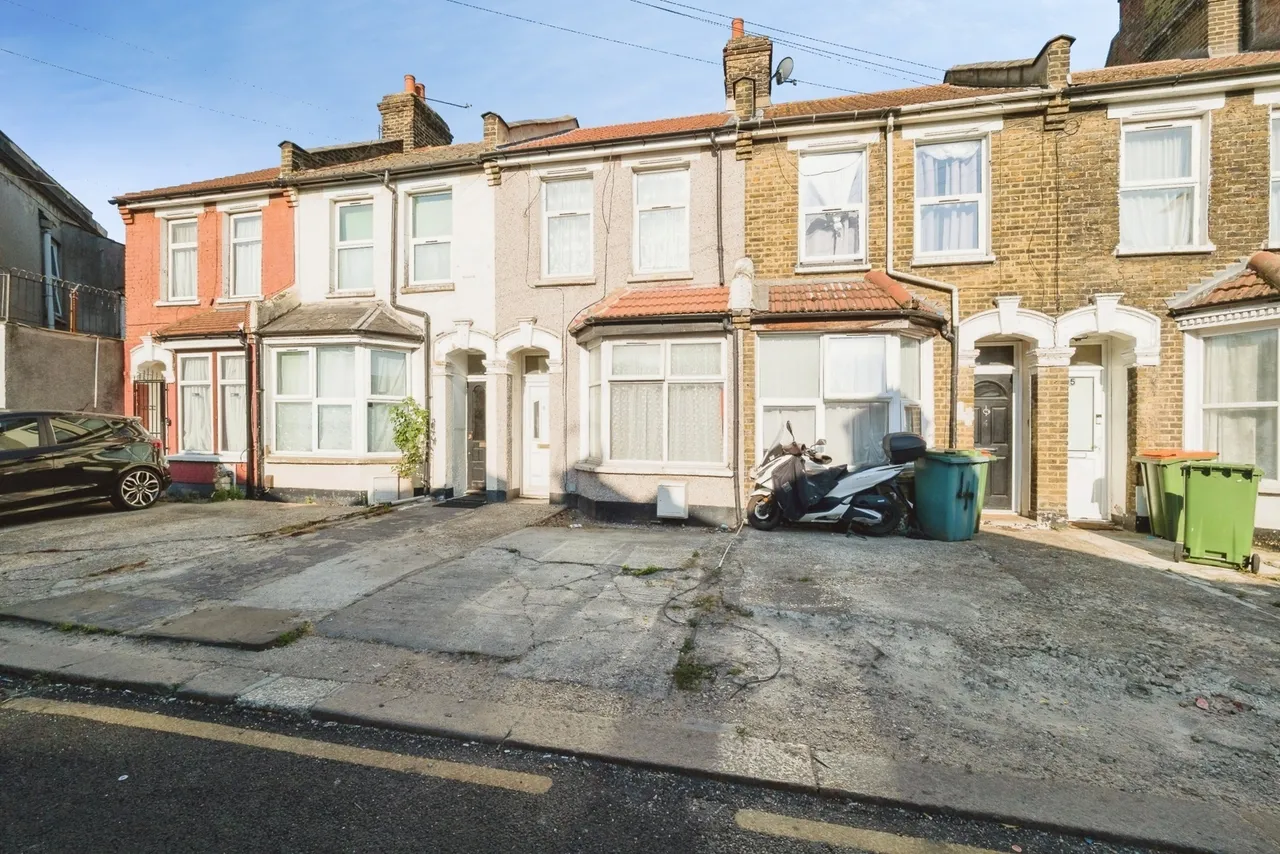 Augurs Lane, Plaistow, London, E13, photo 6