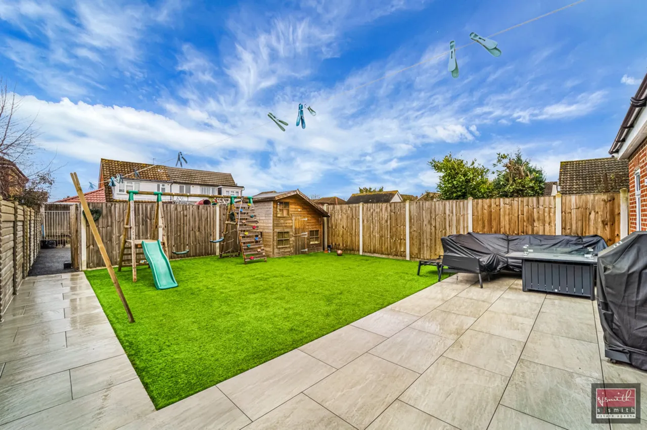 Ashgrove Road, Ashford, photo 13