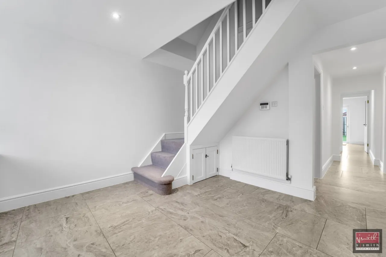 Ashgrove Road, Ashford, photo 6