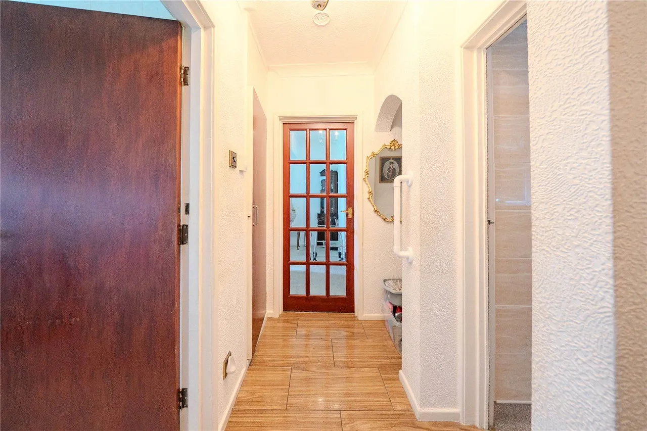 Leafield Close, Leeds, LS17, photo 11