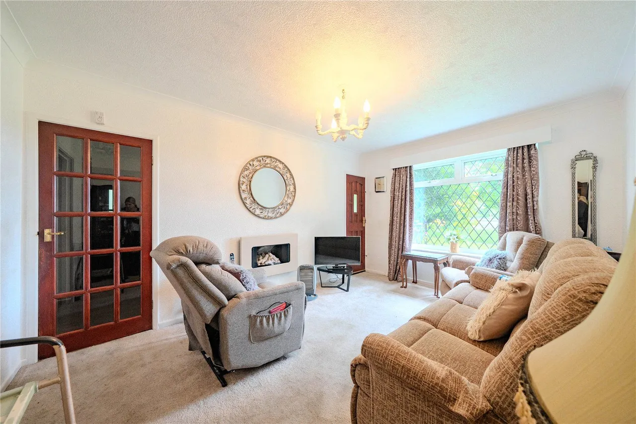 Leafield Close, Leeds, LS17, photo 3
