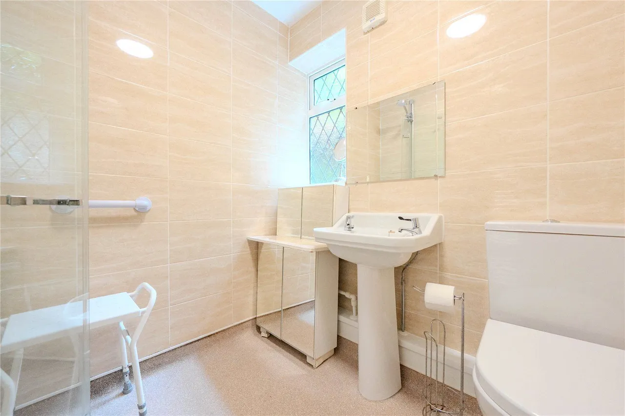 Leafield Close, Leeds, LS17, photo 5
