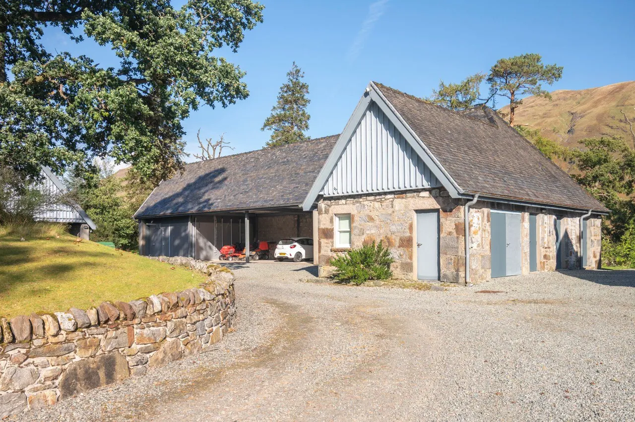 Glenmoriston, Inverness, Highland, IV63 7YW, photo 12