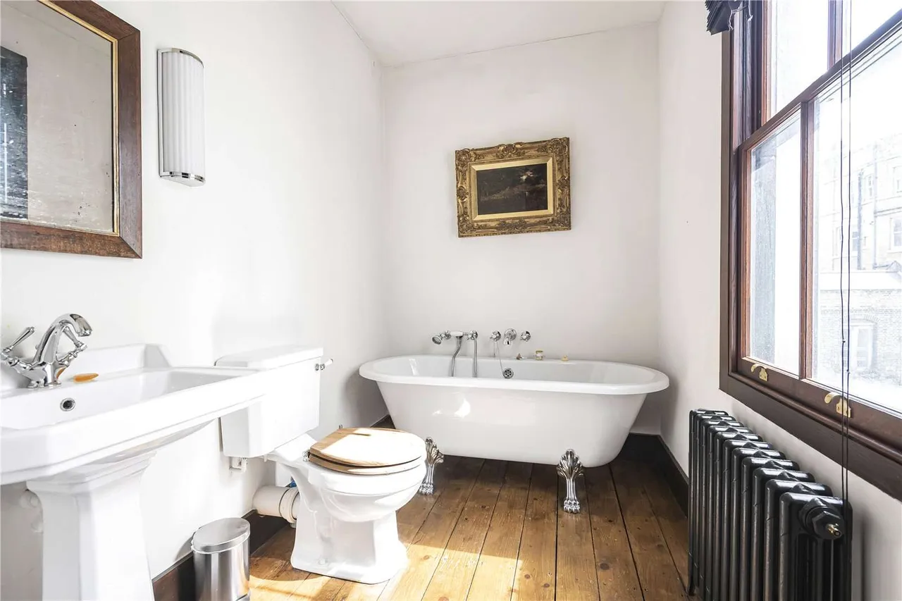 Great Russell Street, London, WC1B 3PB, photo 9
