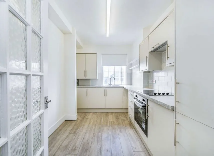 Fitzjohns Avenue, Hampstead, NW3, photo 3