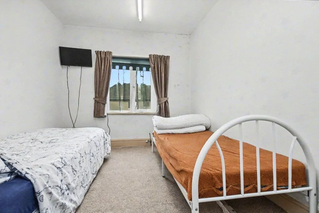 Halliday Place, Leeds, LS12, photo 10