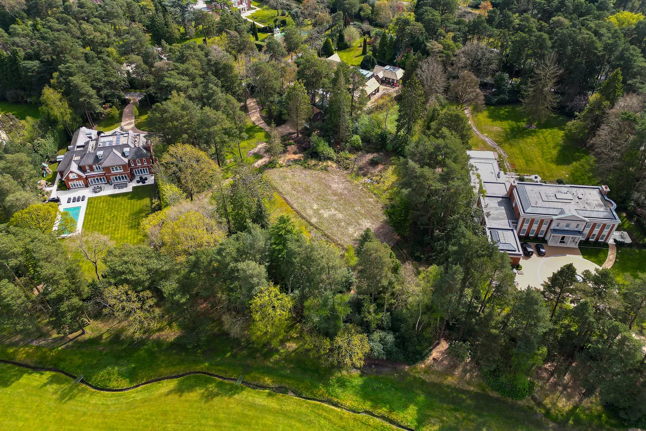 Firwood Road, Virginia Water, GU25, photo 3