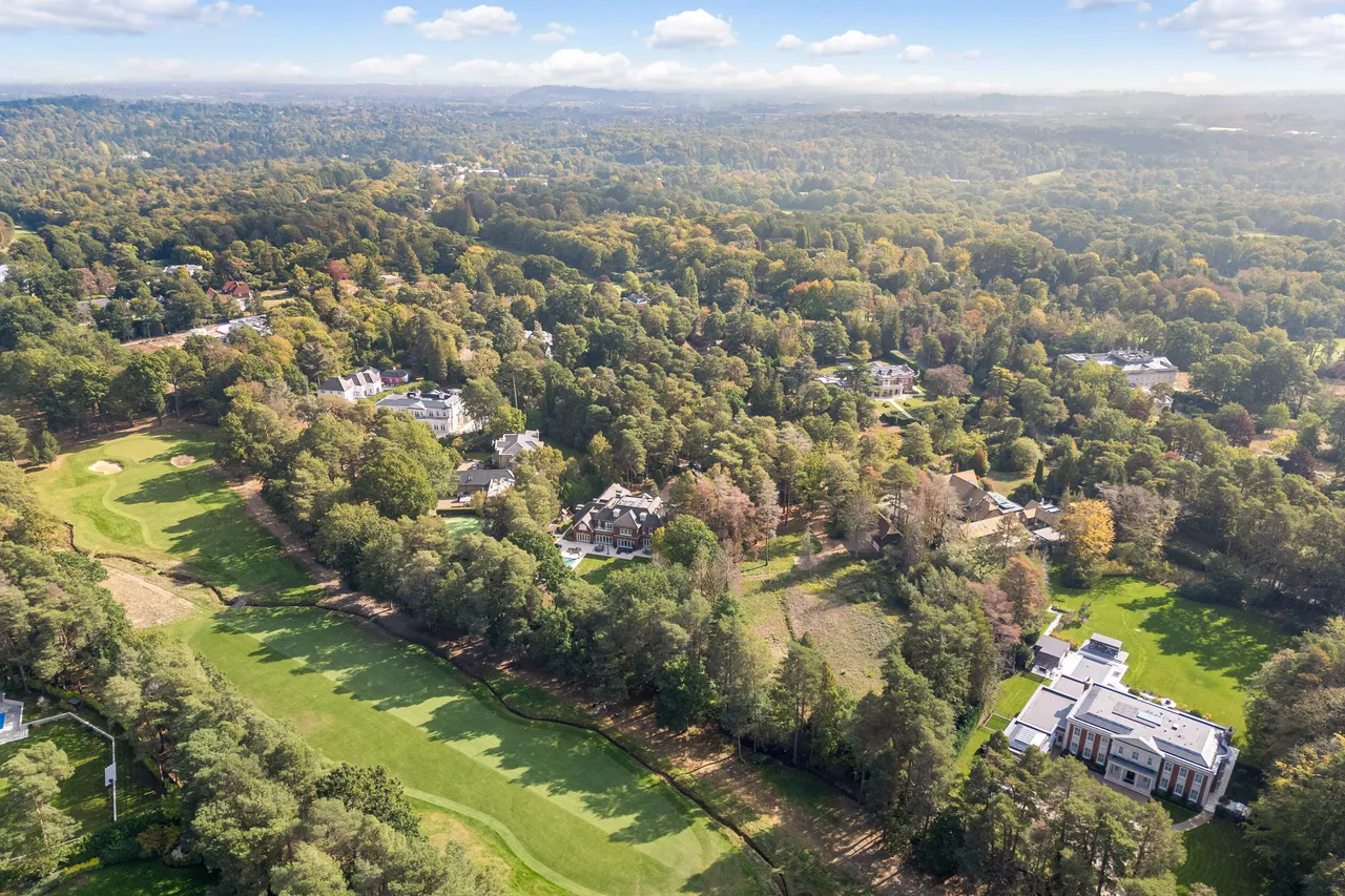 Firwood Road, Virginia Water, GU25, photo 2