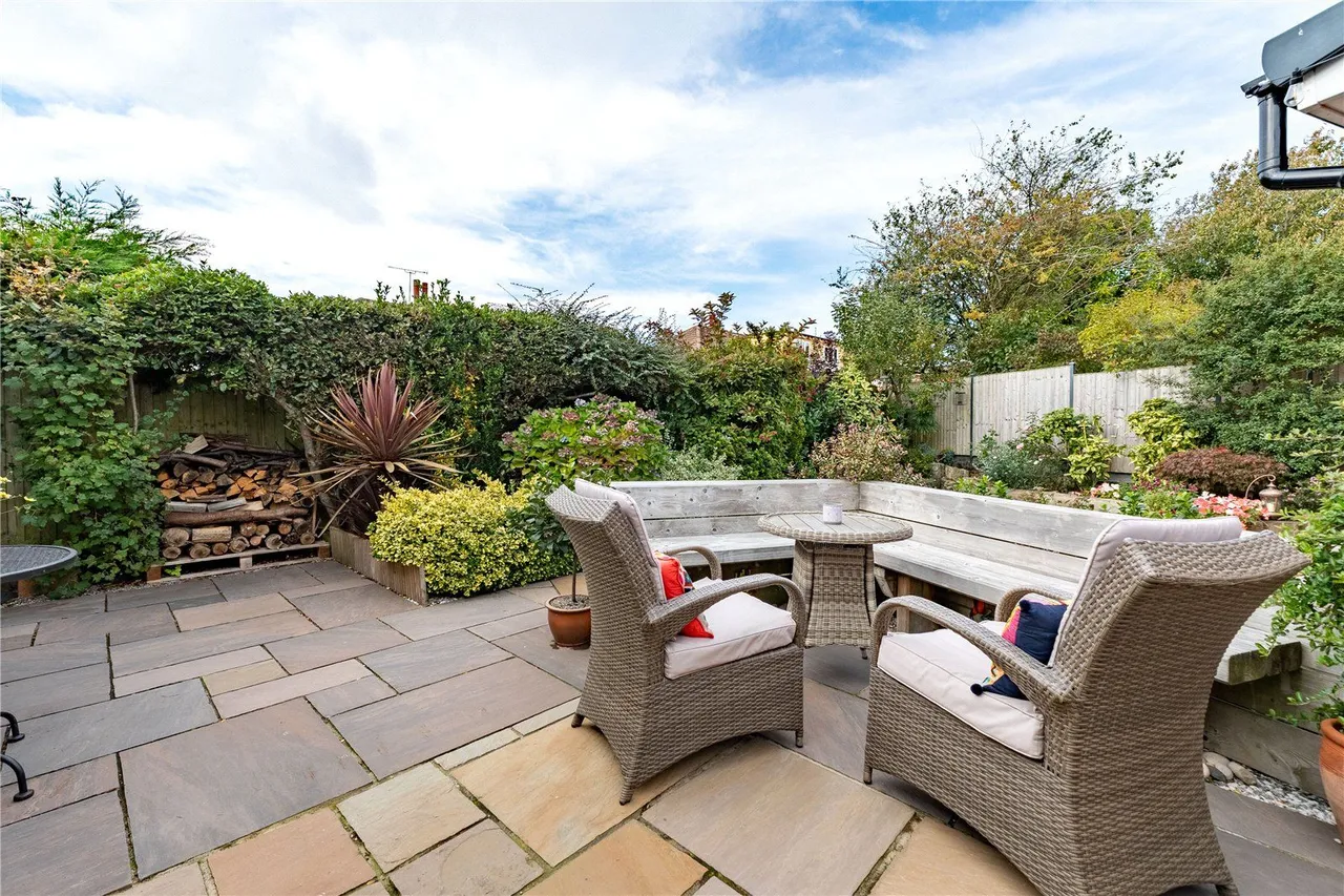 High Moor Grove, Leeds, LS17, photo 18