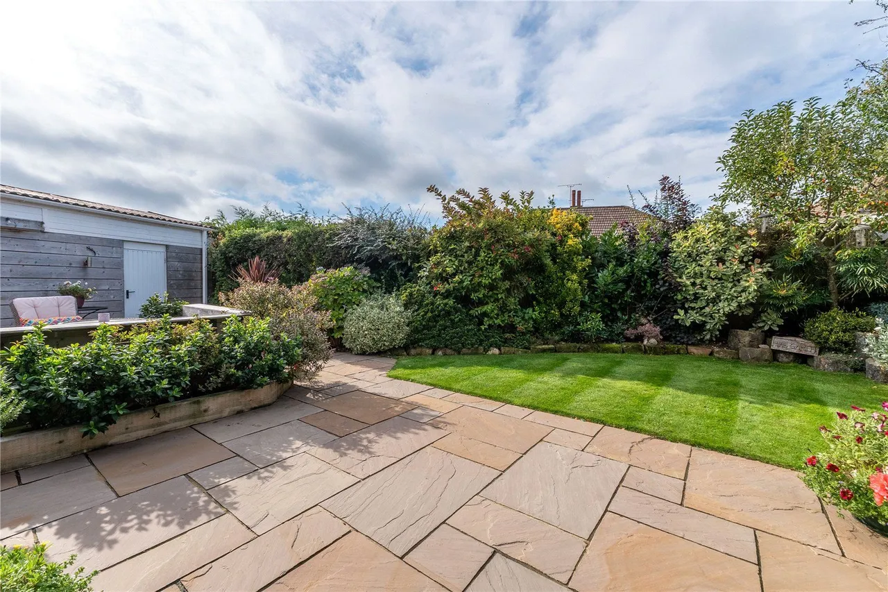 High Moor Grove, Leeds, LS17, photo 8