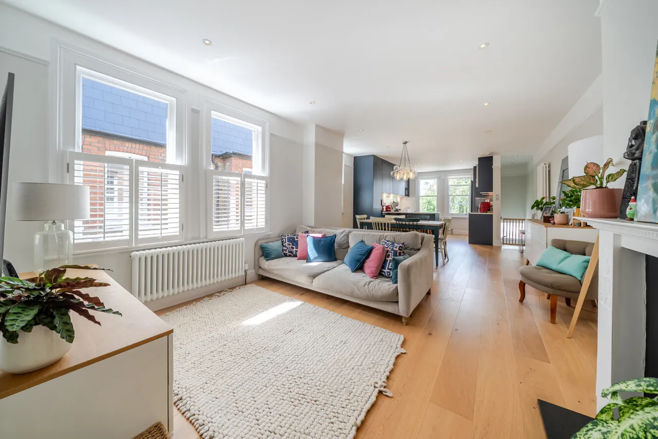 4 bed flat for sale — Salford Road, Telford Park, London, SW2