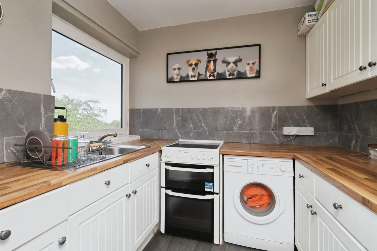 Arundel Road, Eastbourne, photo 5