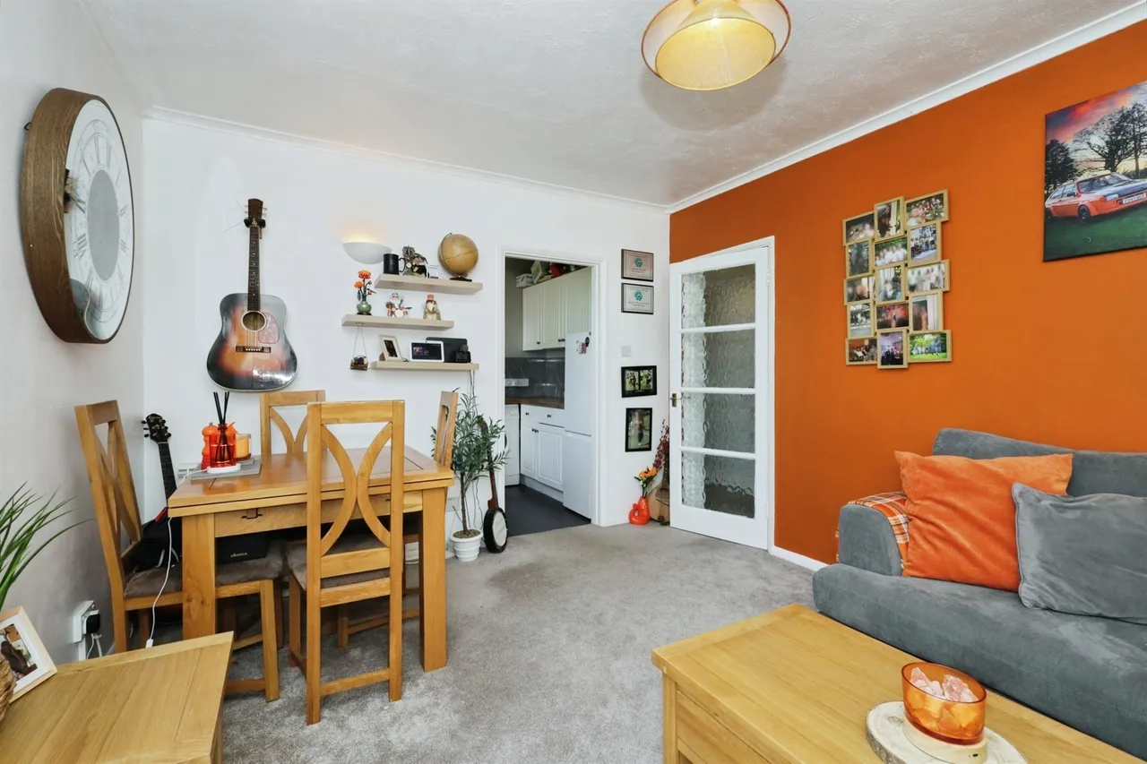 Arundel Road, Eastbourne, photo 4