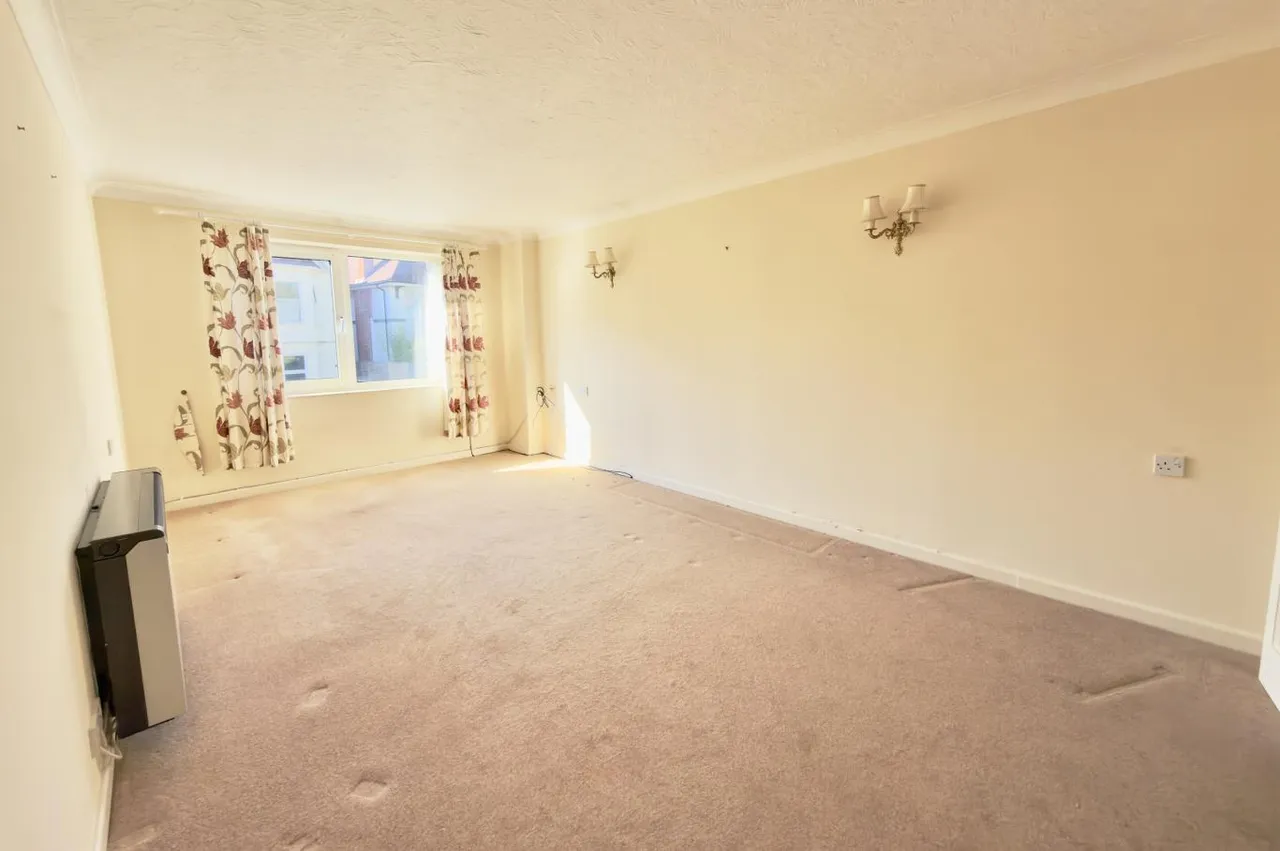 Fairhaven Court, BH5, photo 6