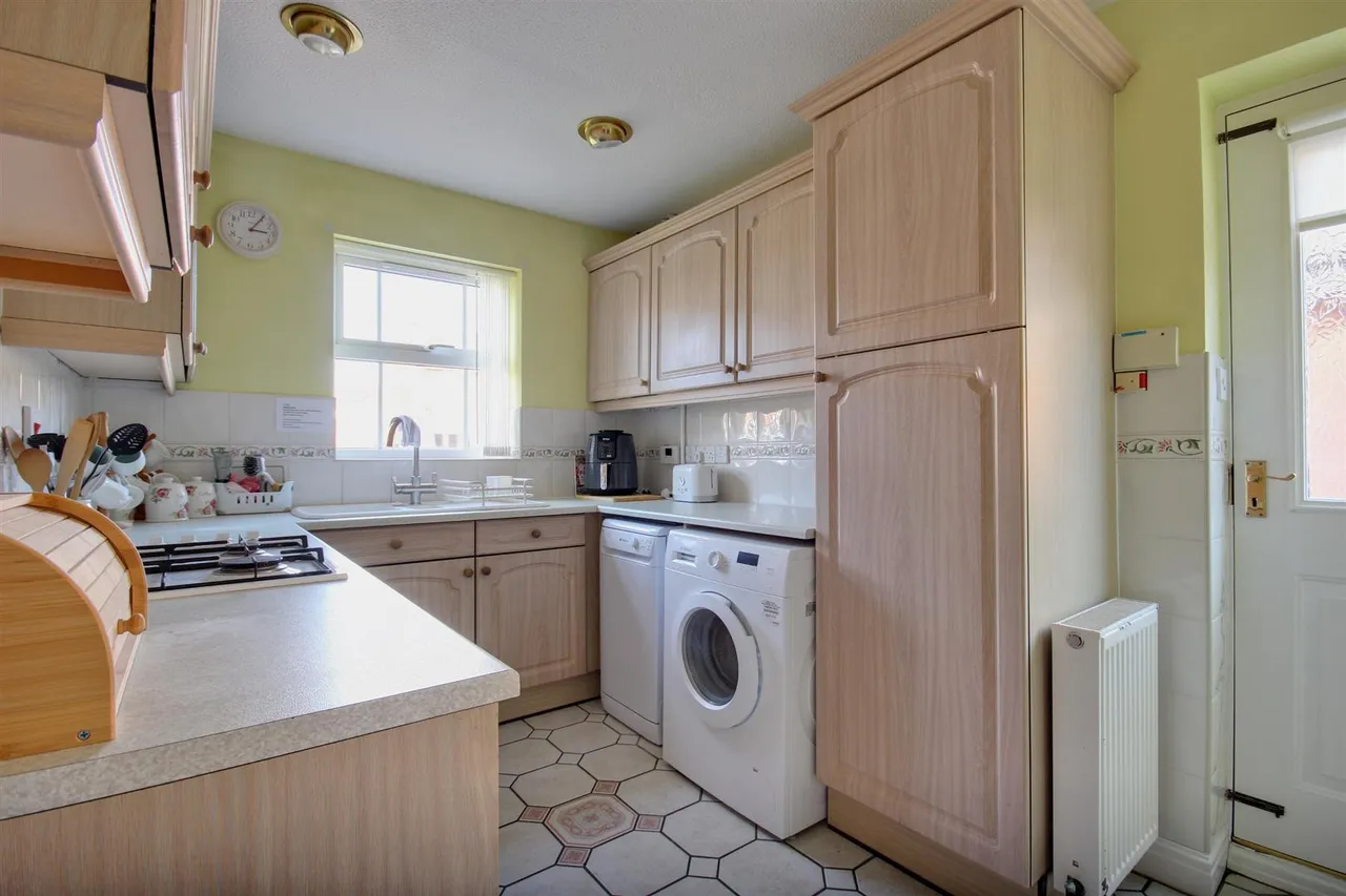 Nornabell Drive, Beverley, photo 6