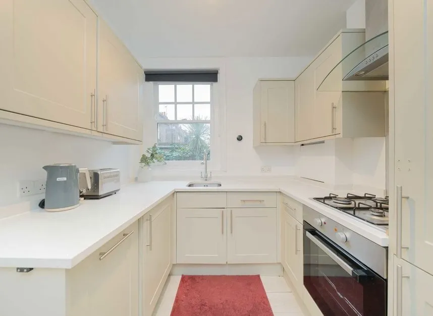 Musard Road, West Kensington, W6, photo 2
