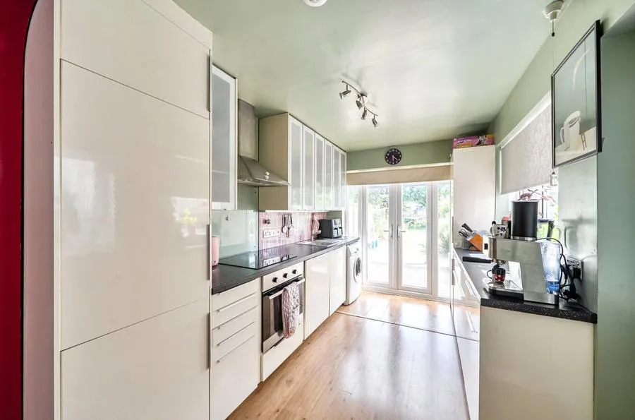 Beechcroft Road, Swindon, SN2, photo 2