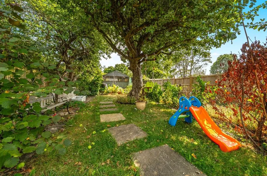 Beechcroft Road, Swindon, SN2, photo 19
