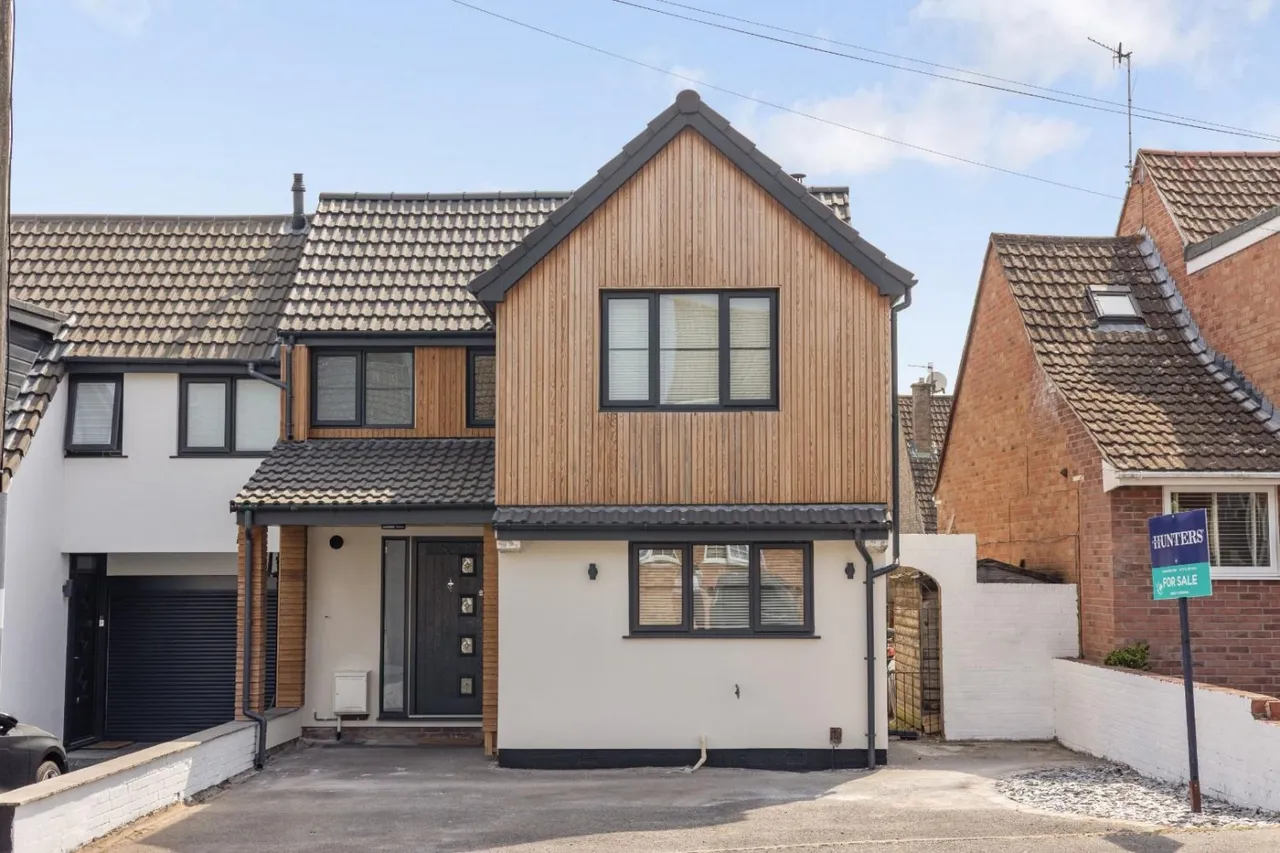 3 bed house for sale — Edgefield Road, Bristol
