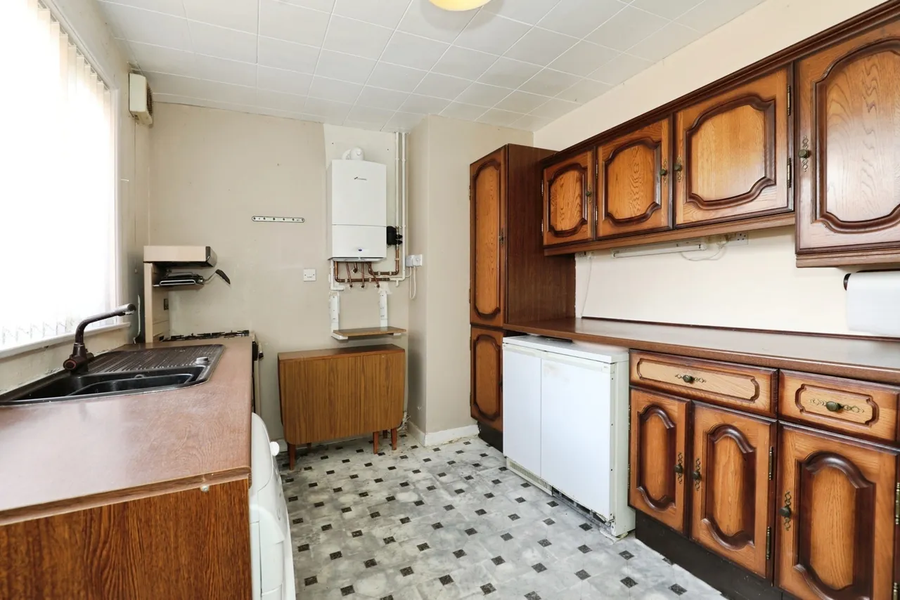 St Andrews Avenue, CREWE, Cheshire, CW2, photo 8
