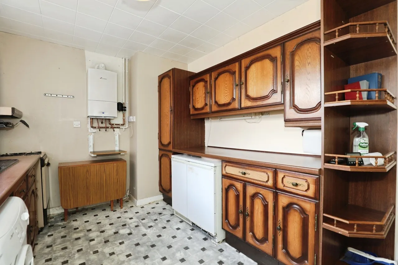 St Andrews Avenue, CREWE, Cheshire, CW2, photo 3