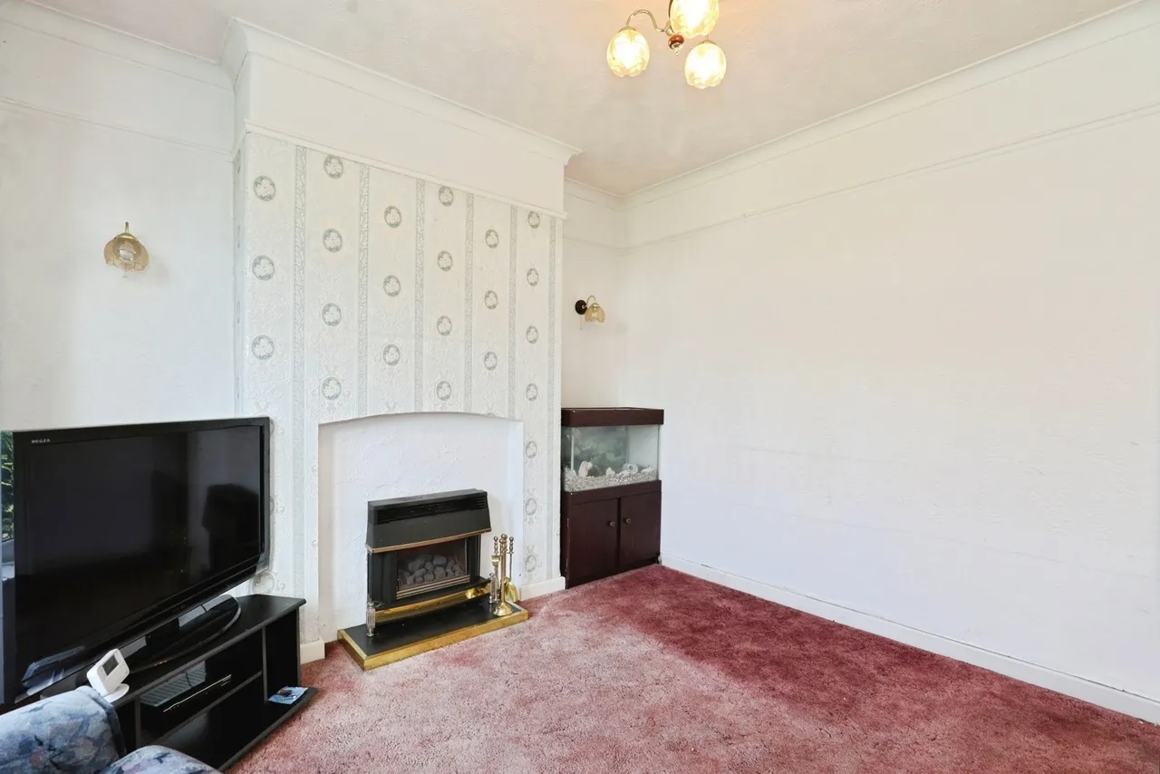 St Andrews Avenue, CREWE, Cheshire, CW2, photo 5