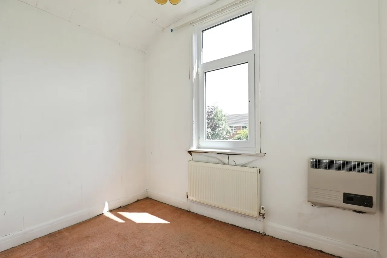 St Andrews Avenue, CREWE, Cheshire, CW2, photo 15