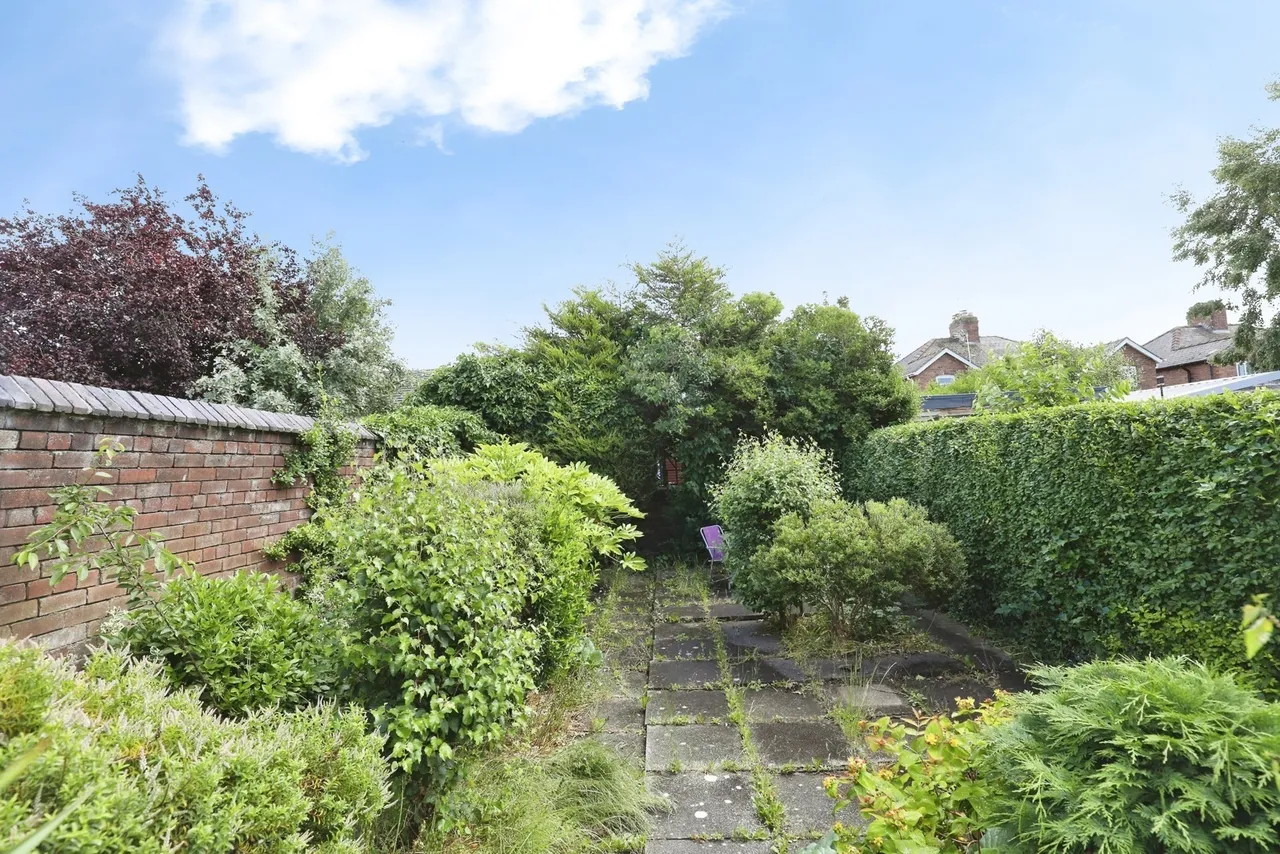 St Andrews Avenue, CREWE, Cheshire, CW2, photo 18