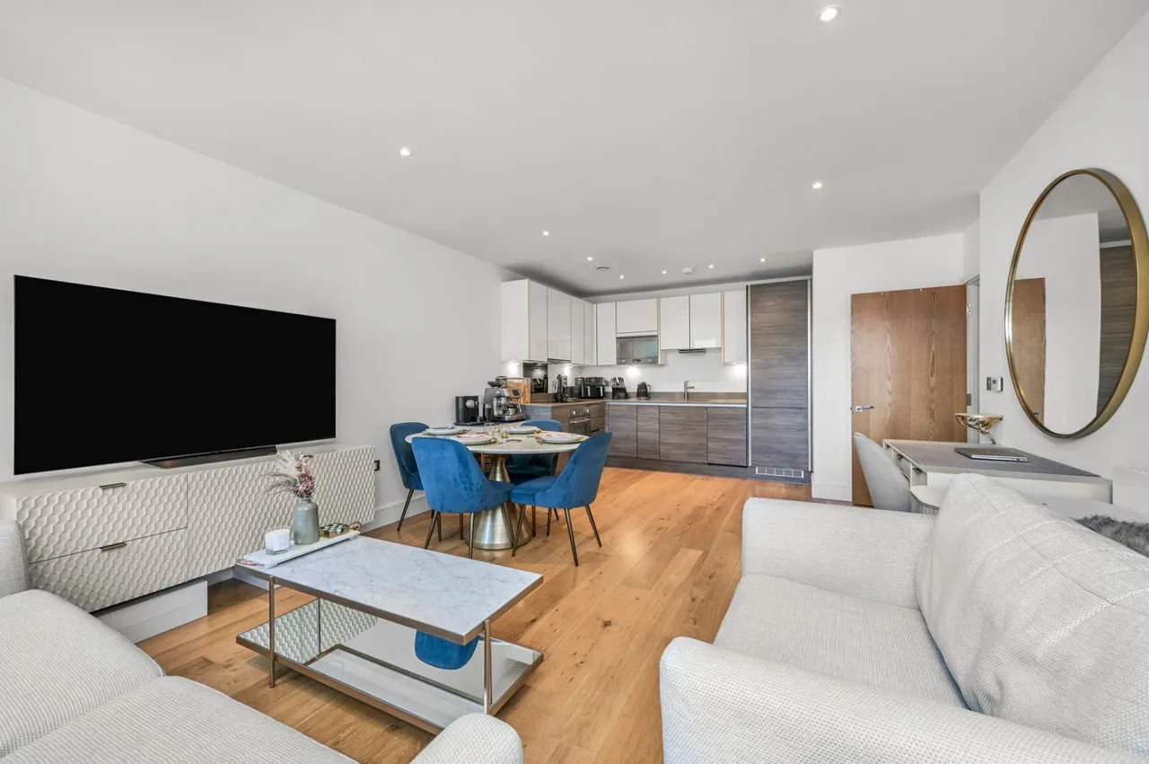 Gullivers Walk, London, SE8, photo 15