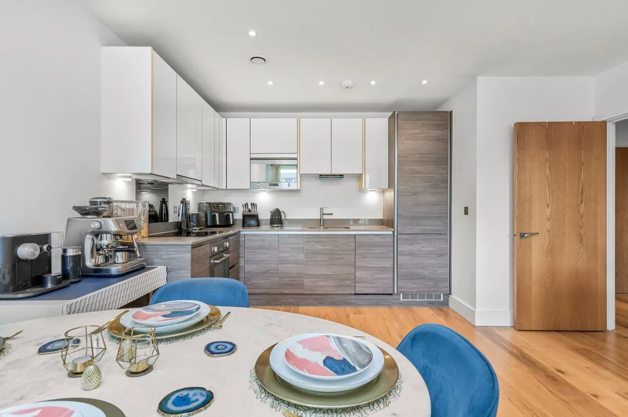 Gullivers Walk, London, SE8, photo 10
