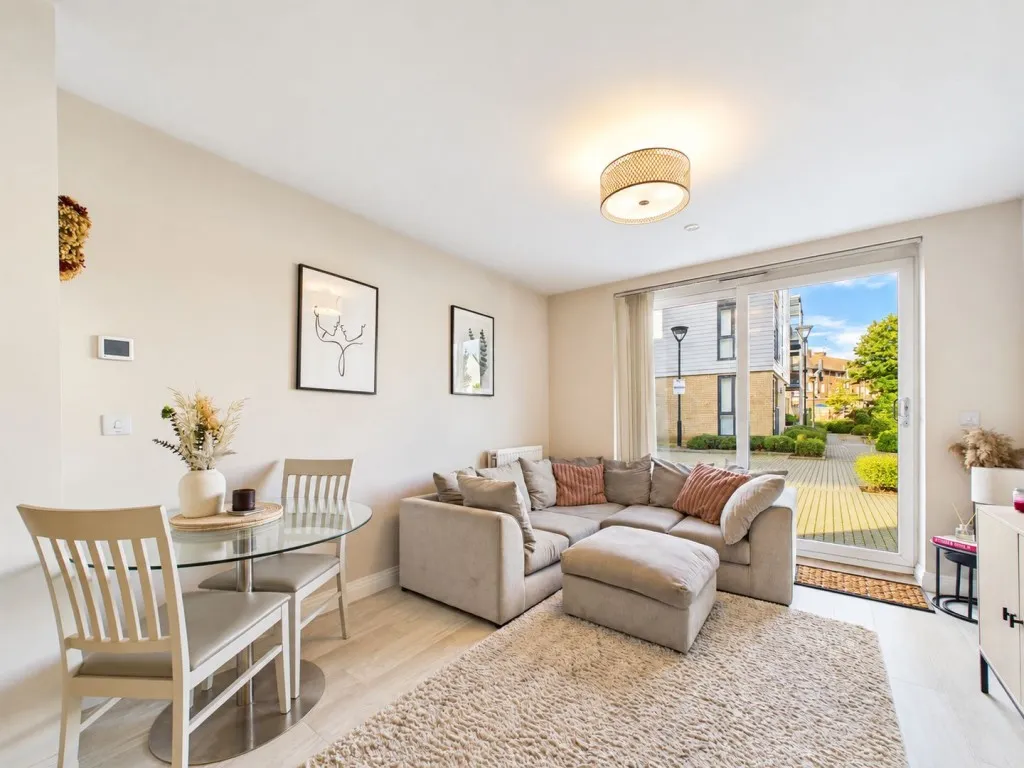 Allwoods Place, Hitchin, SG4, photo 2