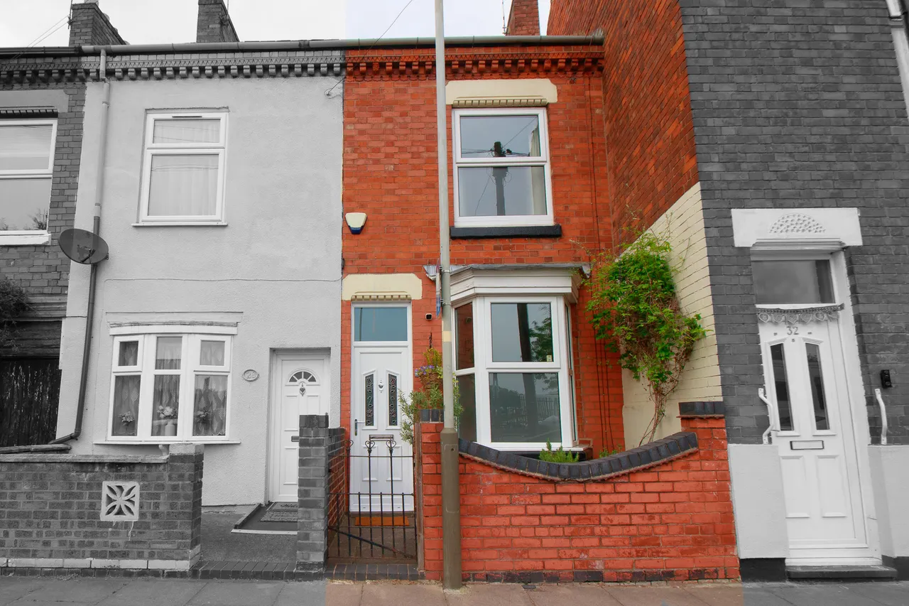 3 bed house for sale — Corporation Road, Leicester, LE4 5PW