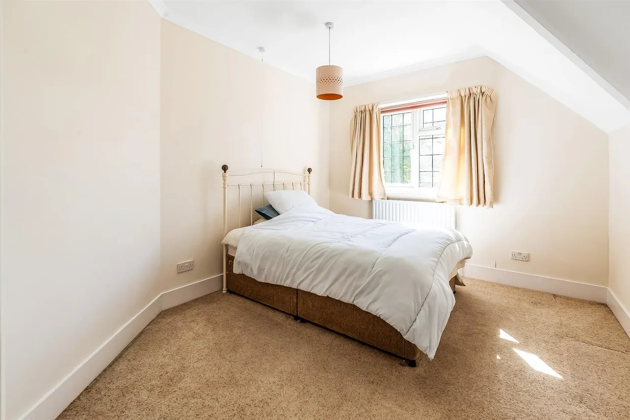 Lower Road, Little Bookham, KT23, photo 9