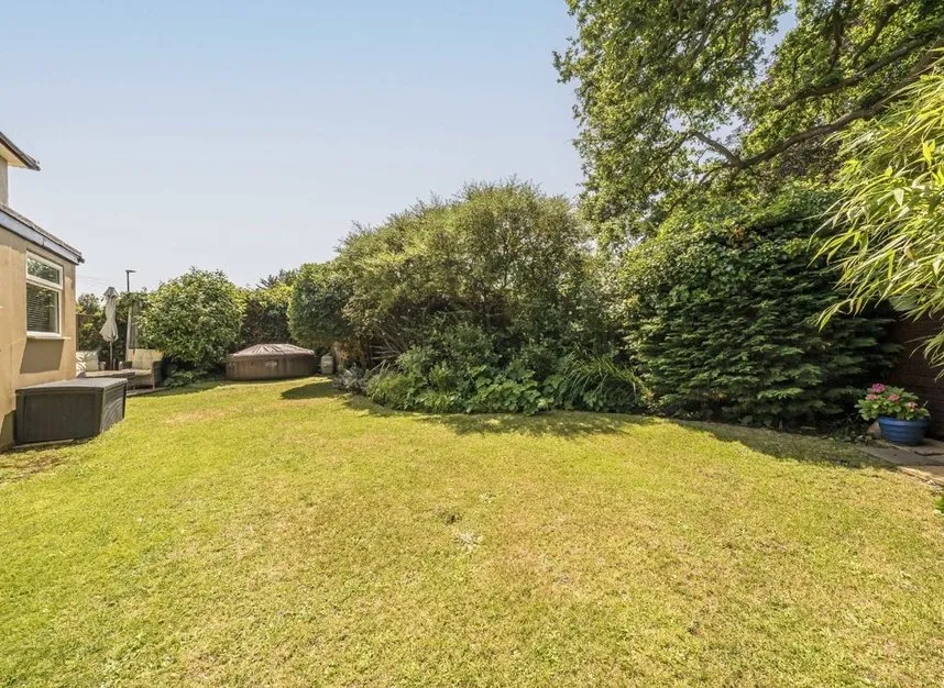 Roy Grove, Hampton, TW12, photo 10
