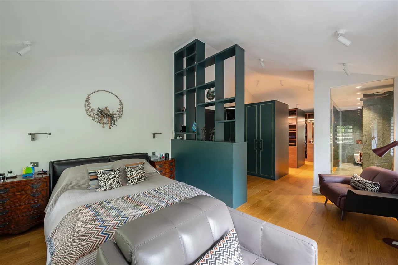 Hillside Close, St John's Wood, London, NW8 0EF, photo 17