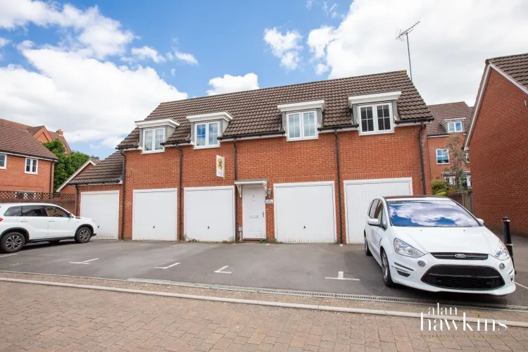 2 bed house to rent, Let, Register your interest, SN4