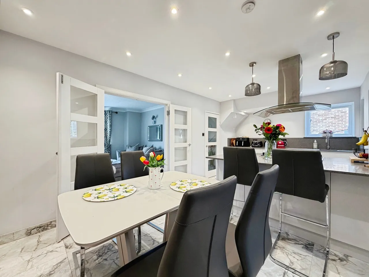 Worsley Road, Frimley, Camberley, Surrey, GU16 9BB, photo 4