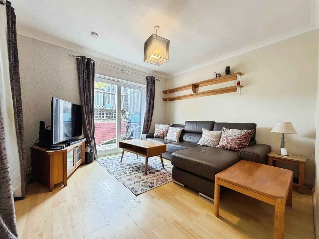 Worsley Road, Frimley, Camberley, Surrey, GU16 9BB, photo 6