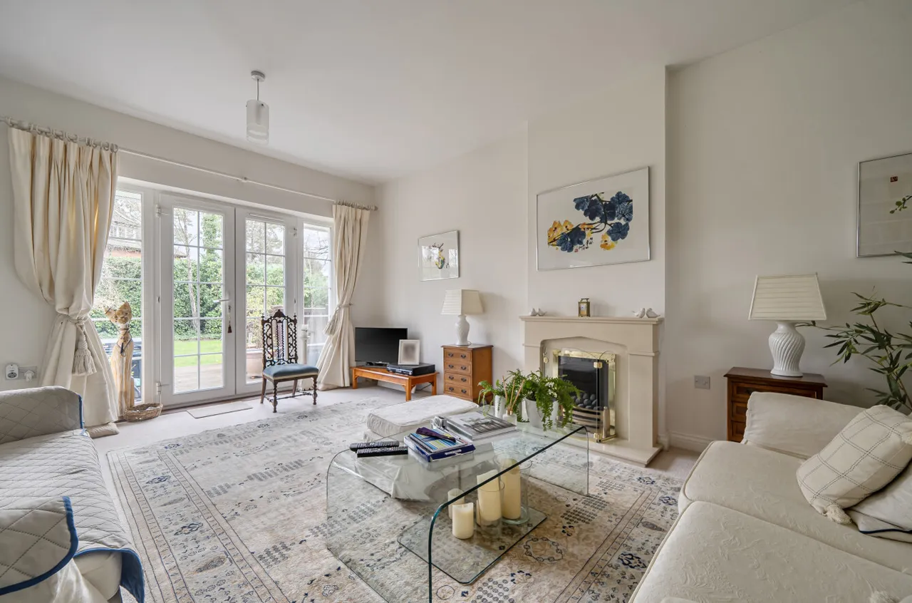 Wood Road, Hindhead, GU26, photo 2