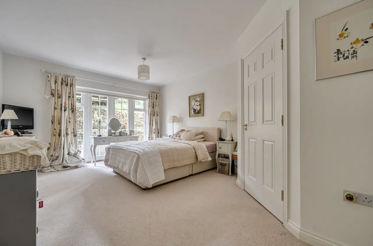 Wood Road, Hindhead, GU26, photo 11
