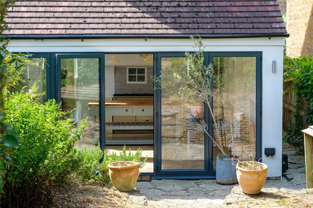 Kings Road, Sherborne, DT9, photo 11
