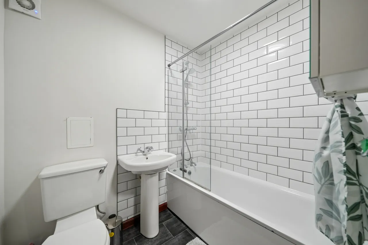 Allison Street, Govanhill, G42, photo 12