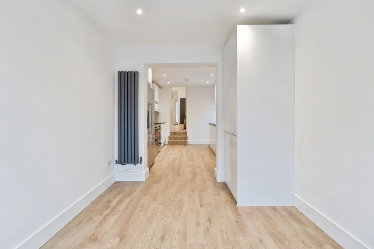 Plum Lane, London, SE18, photo 6