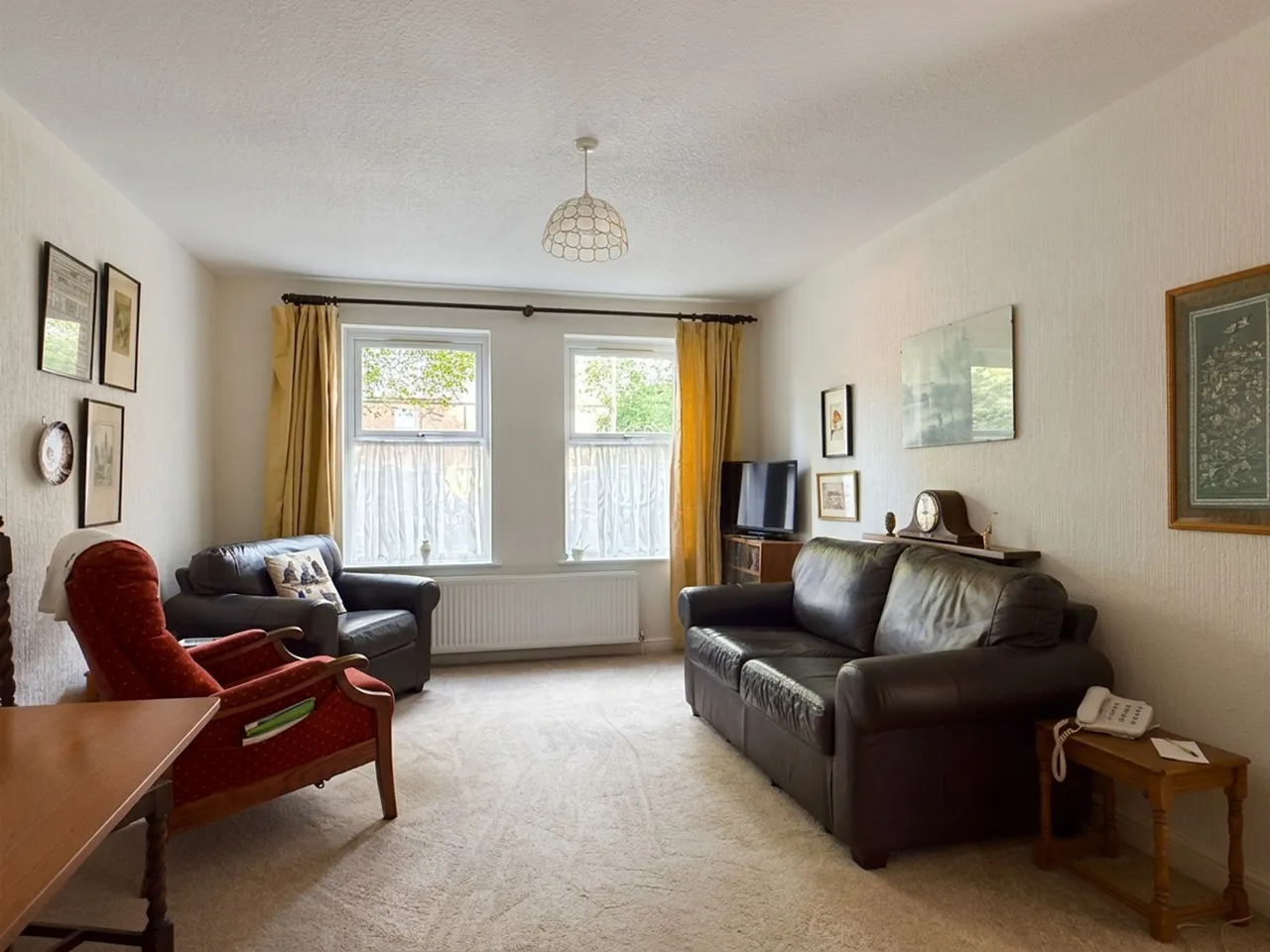 High Street, HG2, photo 8