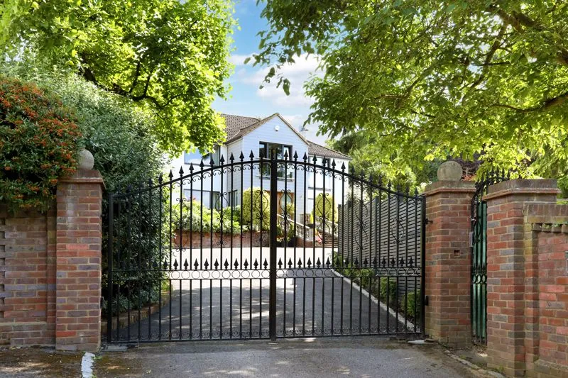 Grange Drive, Wooburn Green HP10 0QD, photo 30